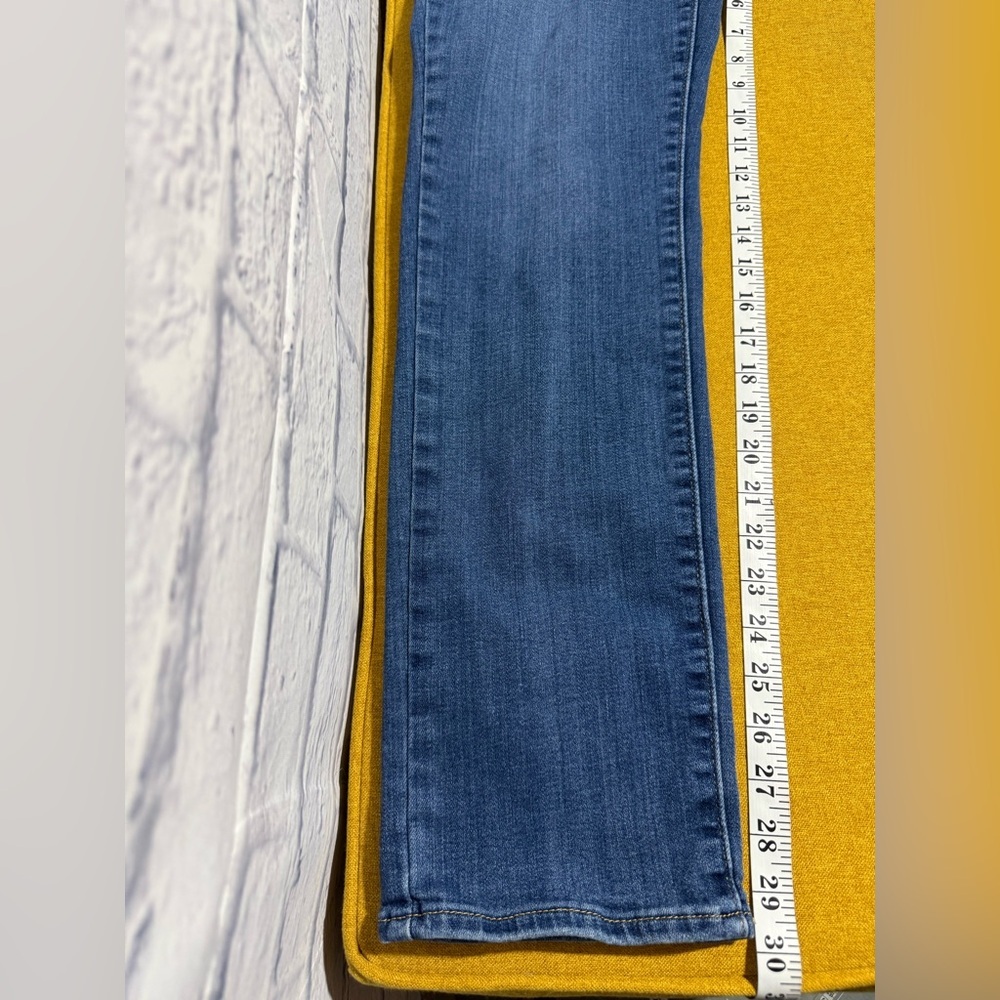 Women’s Levi’s 724 High Rise Straight Blue Jeans, Size 31 - Picture 7 of 7